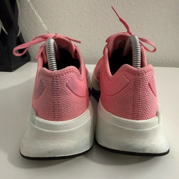 Nike Women's Pink and White Athletic Shoes - Picture 3 of 8